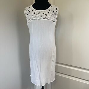 Kaari Blue Women's White Sleeveless Knee Length Dress Size Large